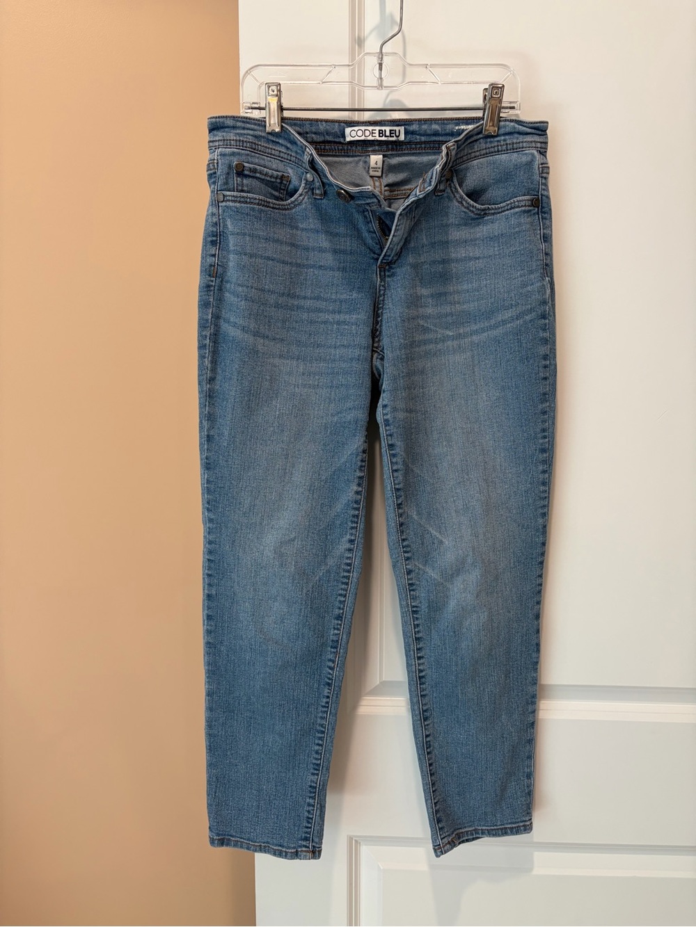 Code Bleu Light Blue Mid-Rise Cropped Slim Jeans